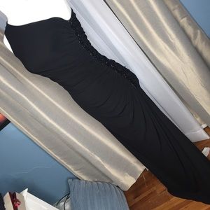 Caché Black One Shoulder Ruched Evening Dress
